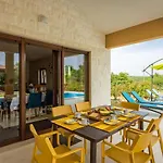 Carneol Tatil Evi