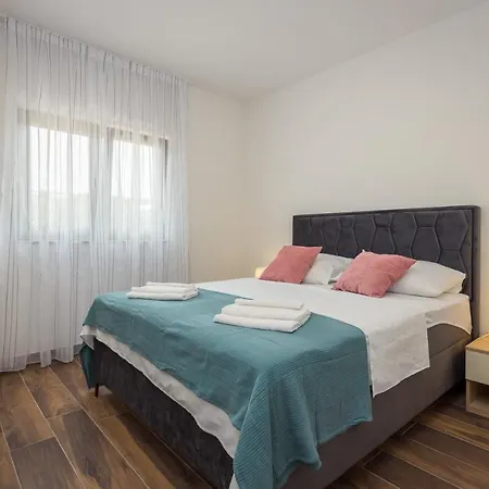 Holiday home Carneol Kaldanija