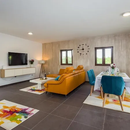 Holiday home Carneol