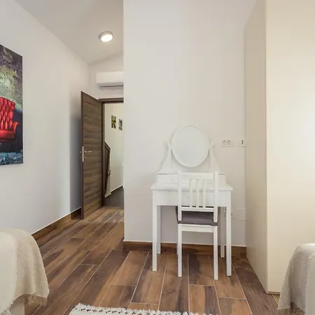 Holiday home Carneol Kaldanija
